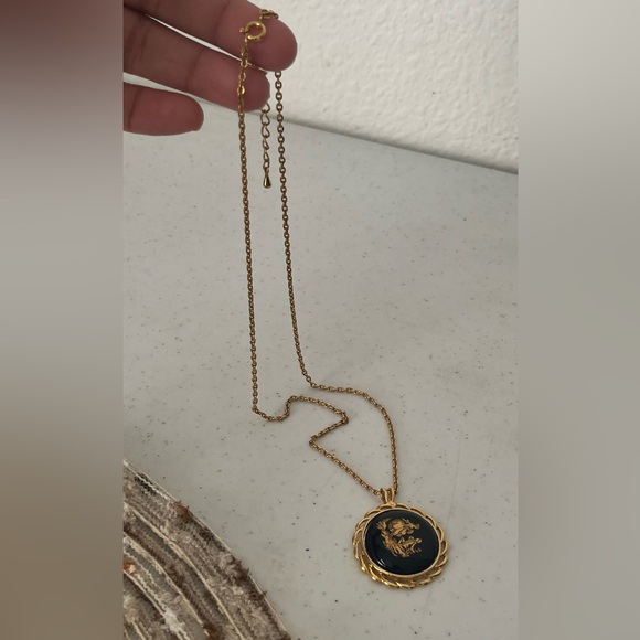 VINTAGE FLORENZA LIMOGES PORCELAIN DOMED CAMEO PENDANT NECKLACE CHAIN FRANCE - Picture 4 of 4